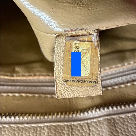 Chanel Classic Gold Medallion CC Logo Quilted Caviar Tote Bag Beige - Picture 16 of 16